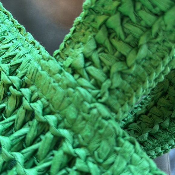 H&M Green Woven Tote - Picture 7 of 7